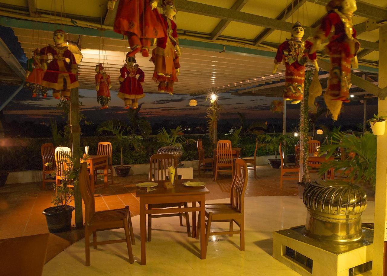 Sky View Hotel Bagan Eksteriør bilde