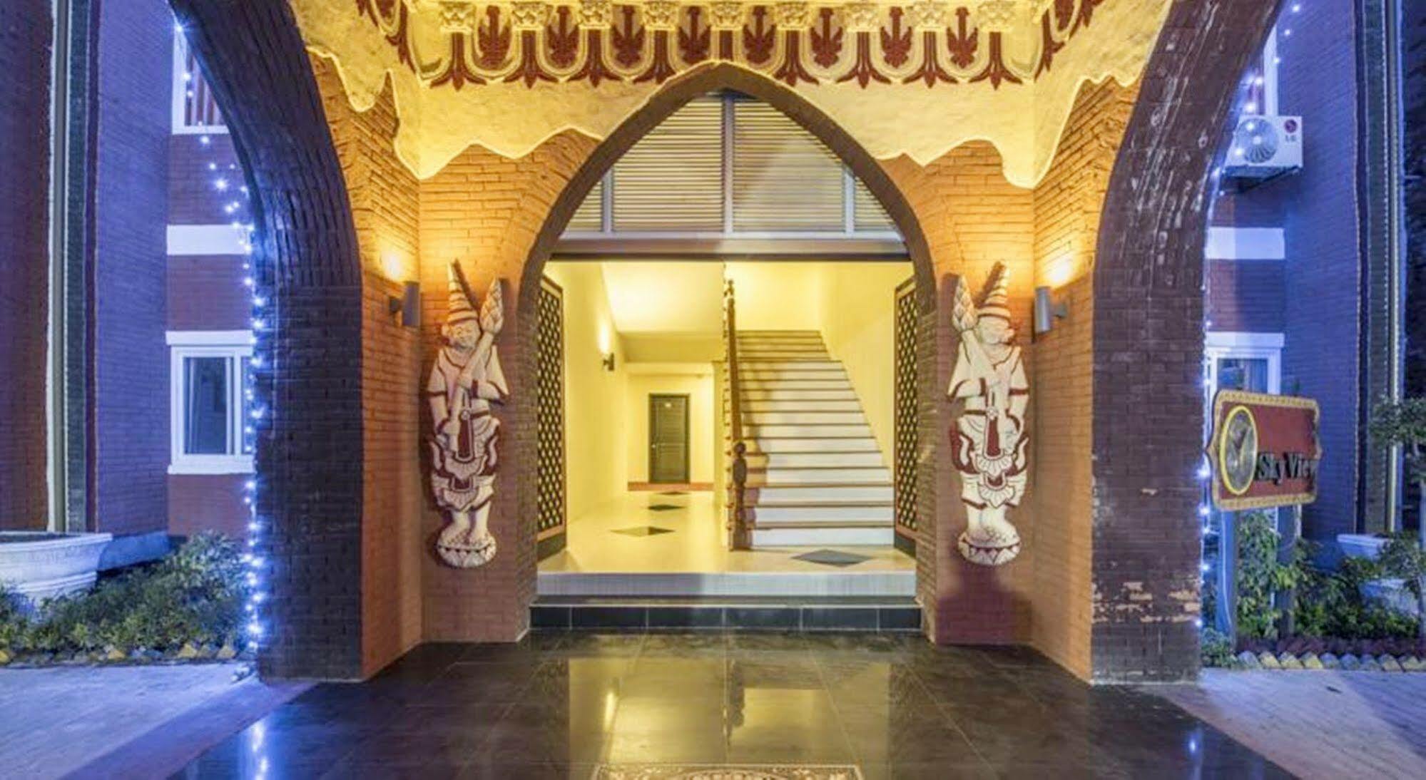 Sky View Hotel Bagan Eksteriør bilde
